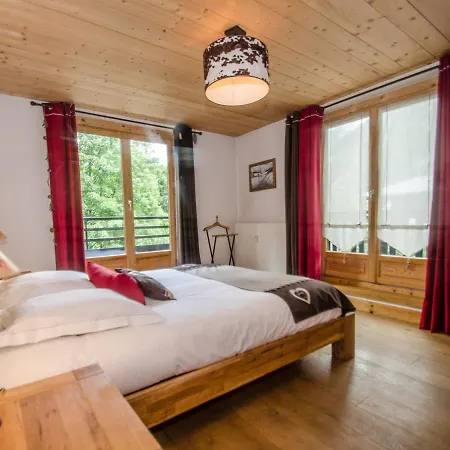 Superbe 3 Etoiles A Chamonix, 2 Chambres, Balcon, Cheminee Deco, Parking Et Wi-fi - Fr-1-343-197 Apartment *